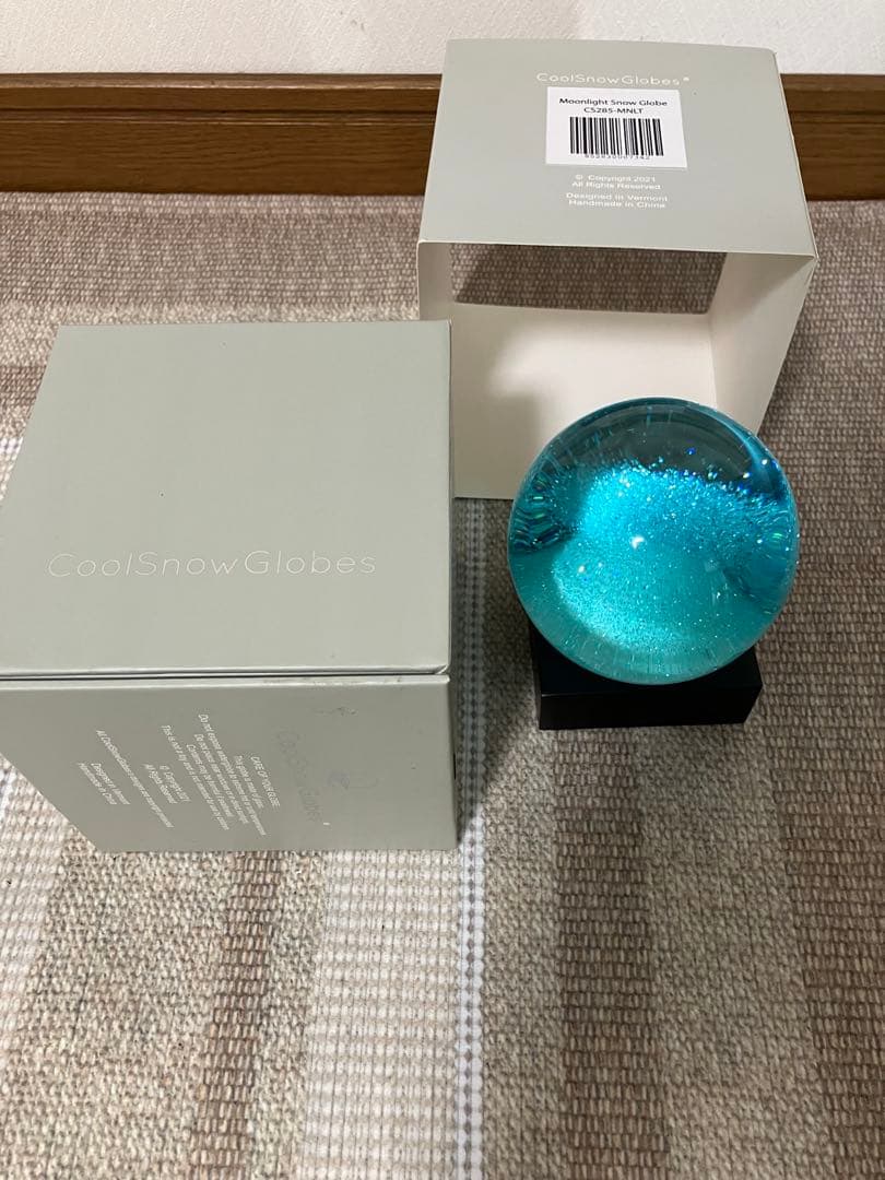 Cool  Globes クールスノーグローブ スノードーム　箱付き