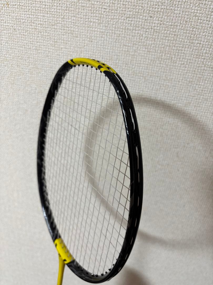 YONEX ナノフレア1000Z 4UG5 赤色ソフトケース付き