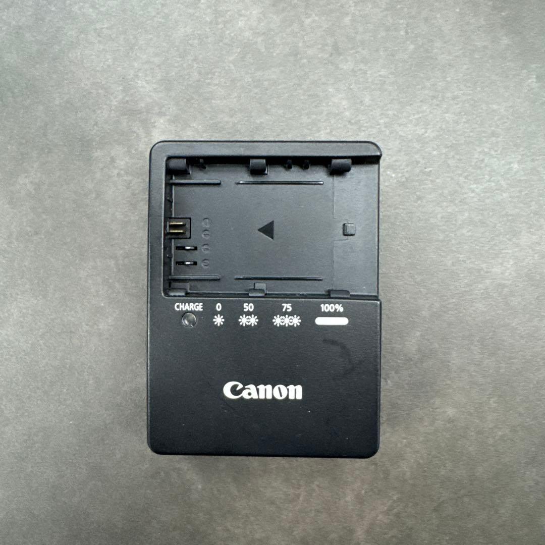 Canon EOS 70D デジタル一眼レフカメラ