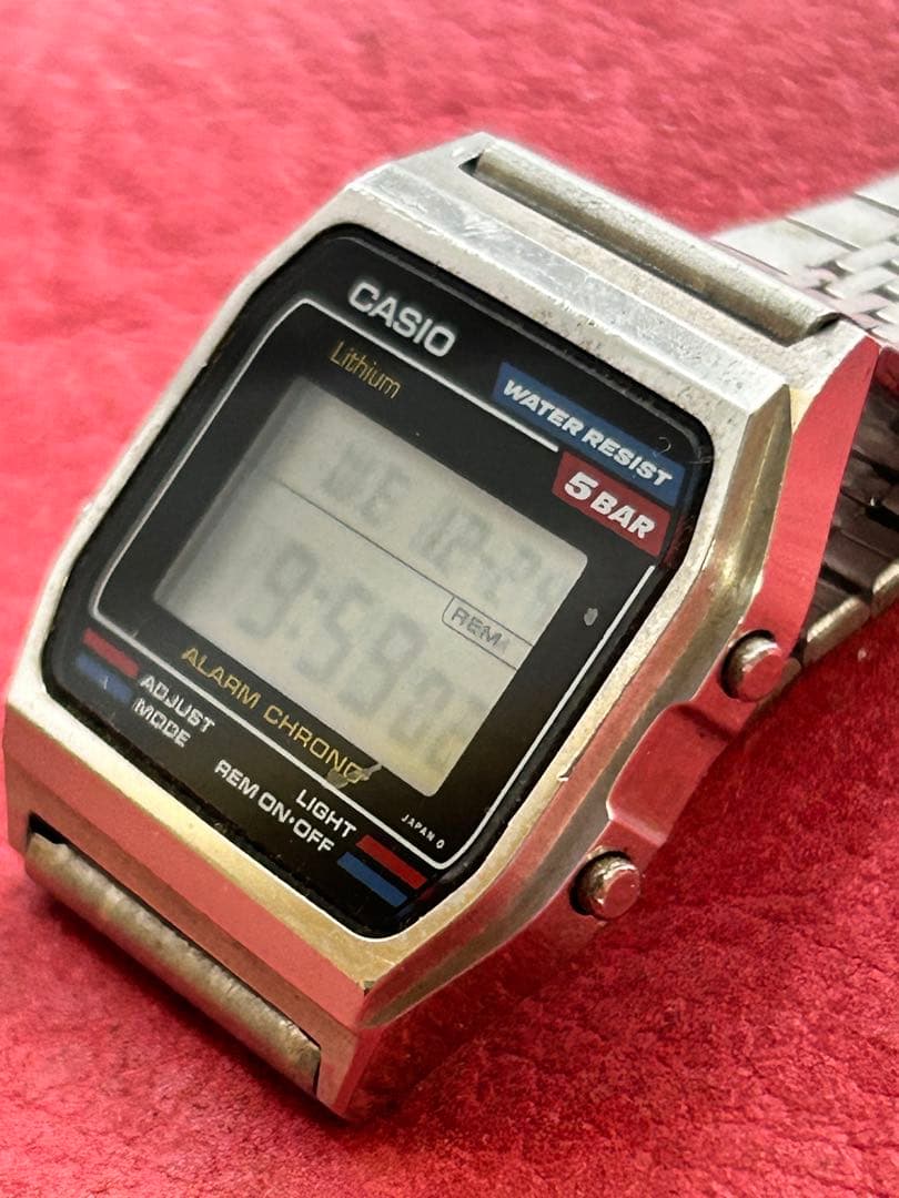 CASIO デジタル腕時計 5BAR防水 W-38新品電池交換済み