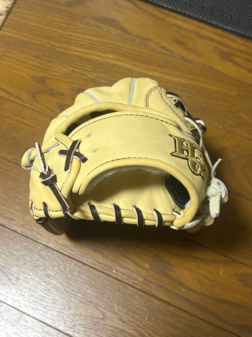 ペ*ョ様 ハイゴールド　硬式グローブ　技極　内野手用　湯もみ型付け済み