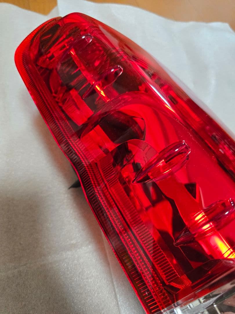 ハイエース 200系 テールライト トヨタ 純正 新車外し 左用 ¹