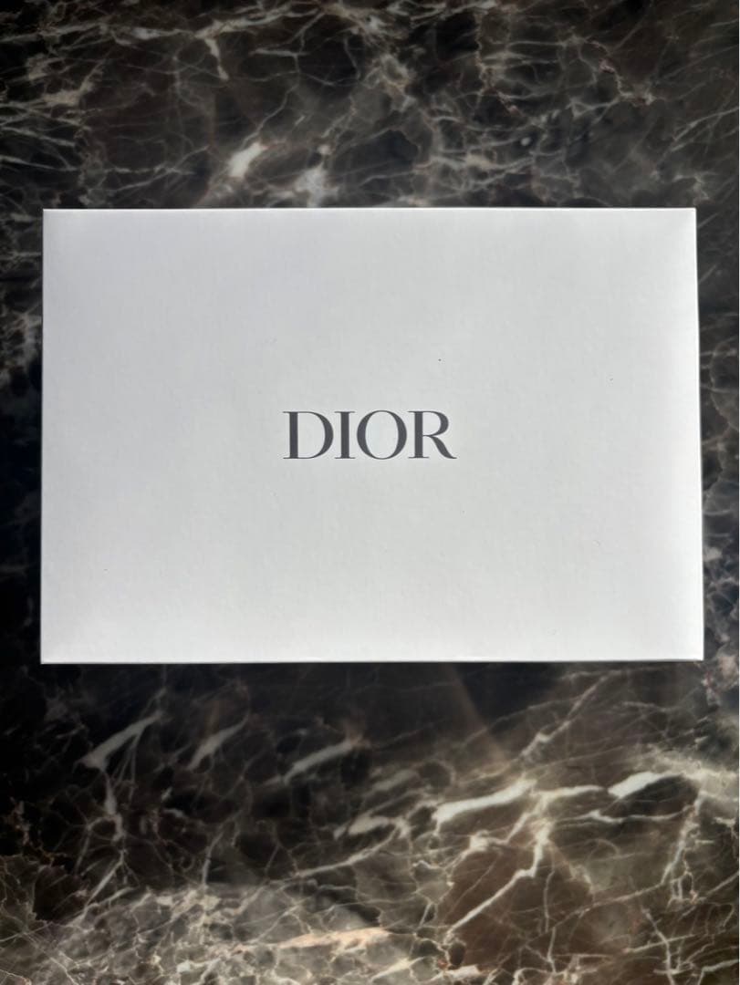 またお値下げ！【新品未使用】DIOR 2025 クリスマスホリデーオファー