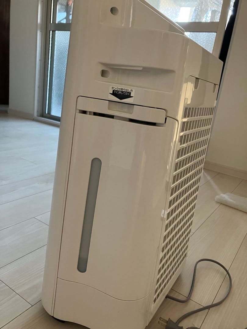 SHARP 空気清浄機 ホワイト　KC-S50-W