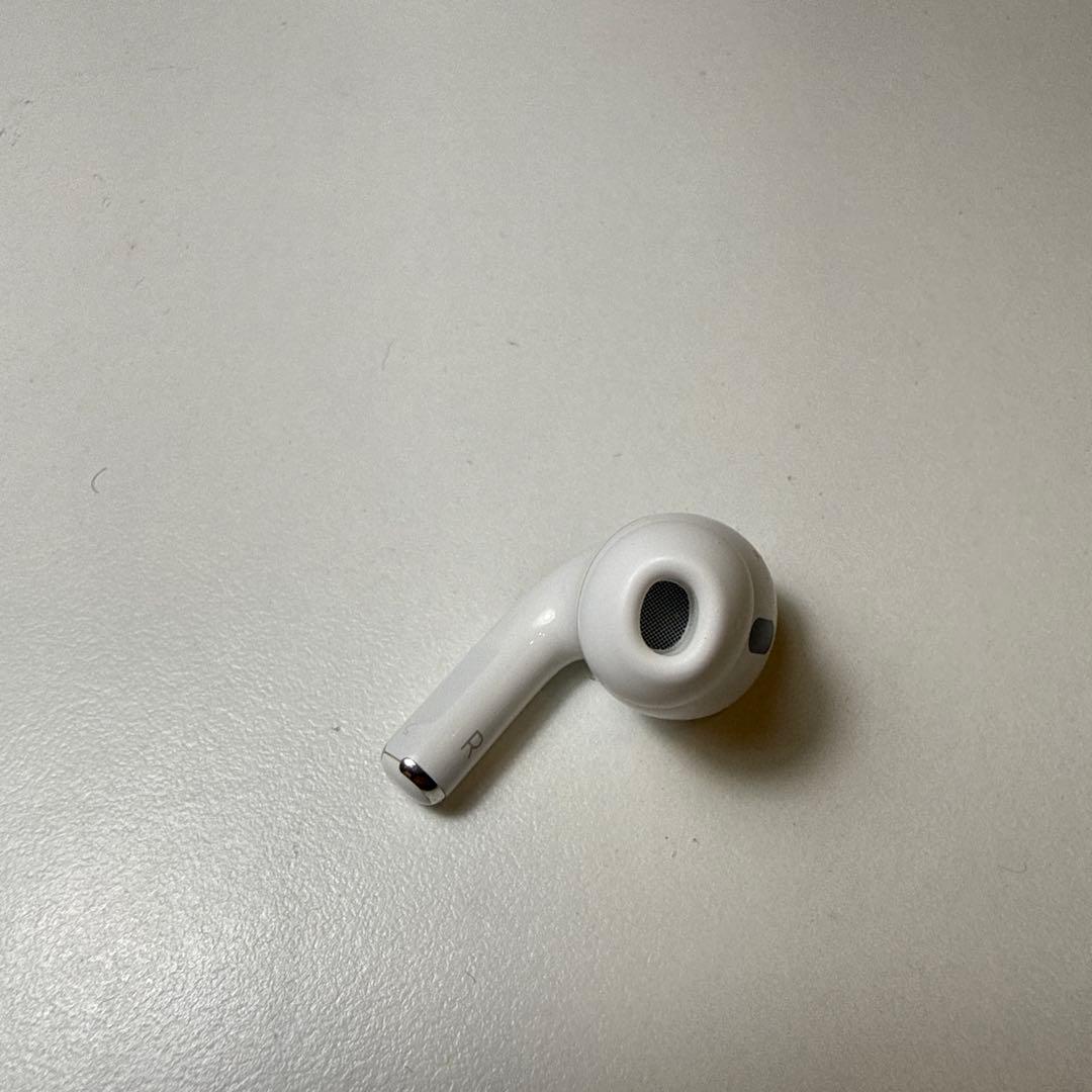 Airpods pro第二世代　右耳　typeC充電