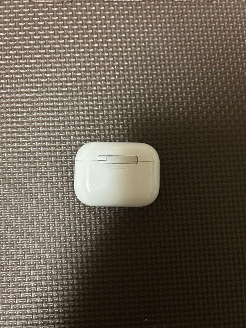 【美品】AirPods Pro 3 本体 限定保証付 充電ケース付 保護ケース付