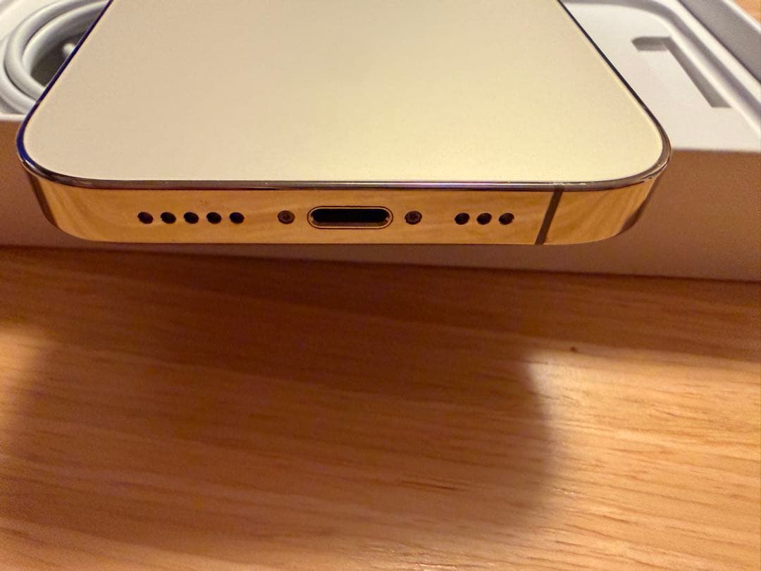 【美品】iPhone 14 Pro 256GB SIMフリー ゴールド