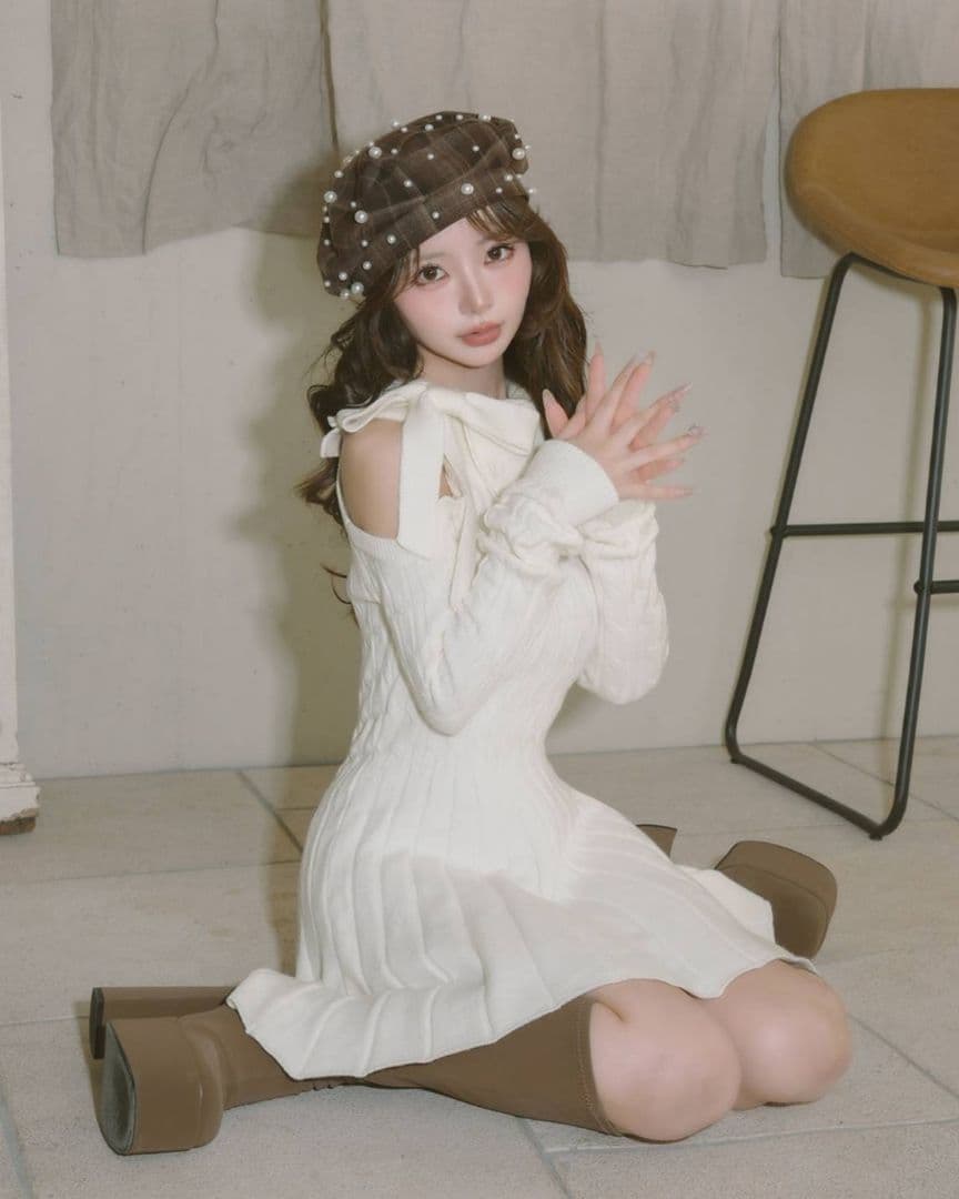 【新品】ダーリッチ アメスリフレアニットミニワンピース ホワイト