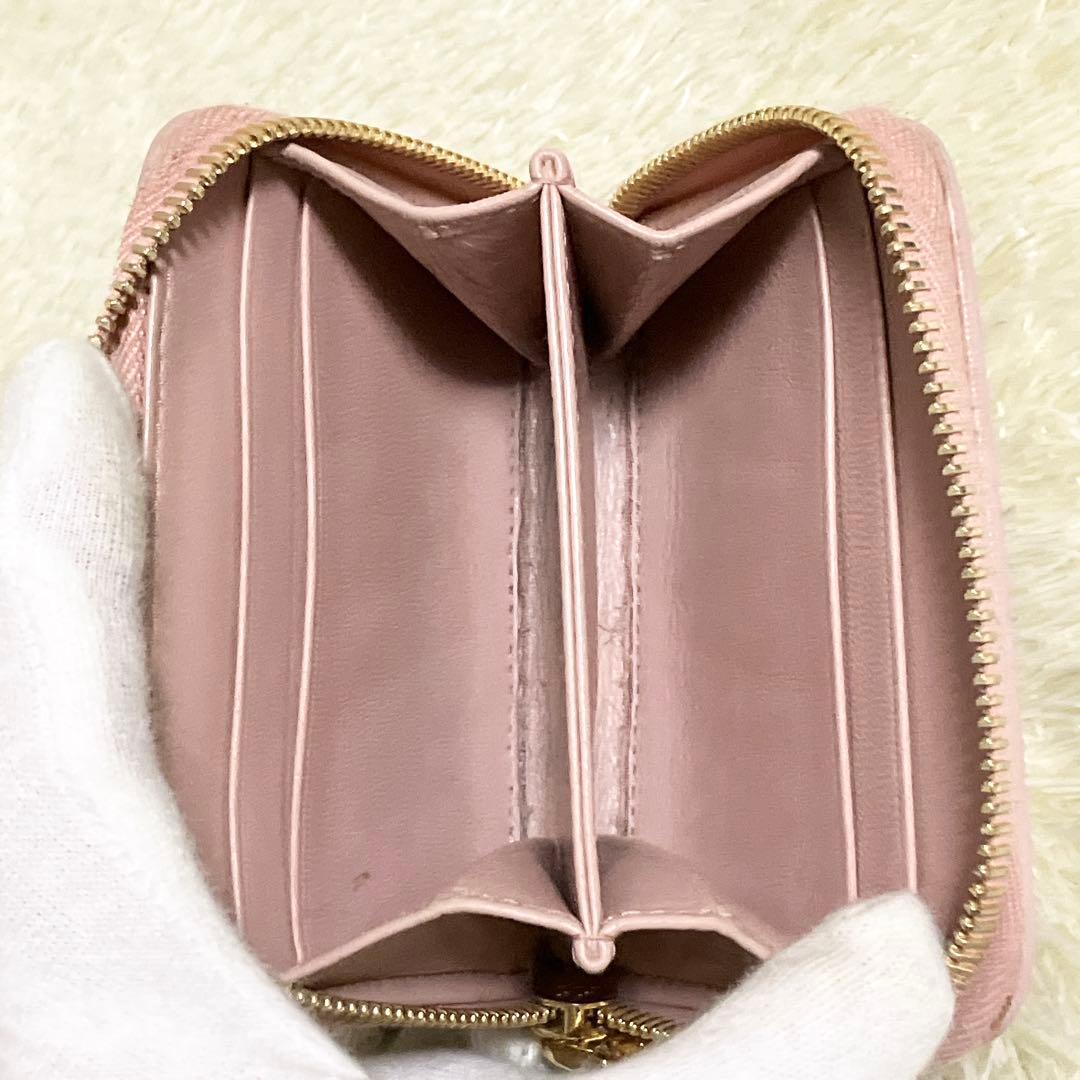 【極美品】MIU MIU マテラッセ ケース ラウンドファスナー ピンク