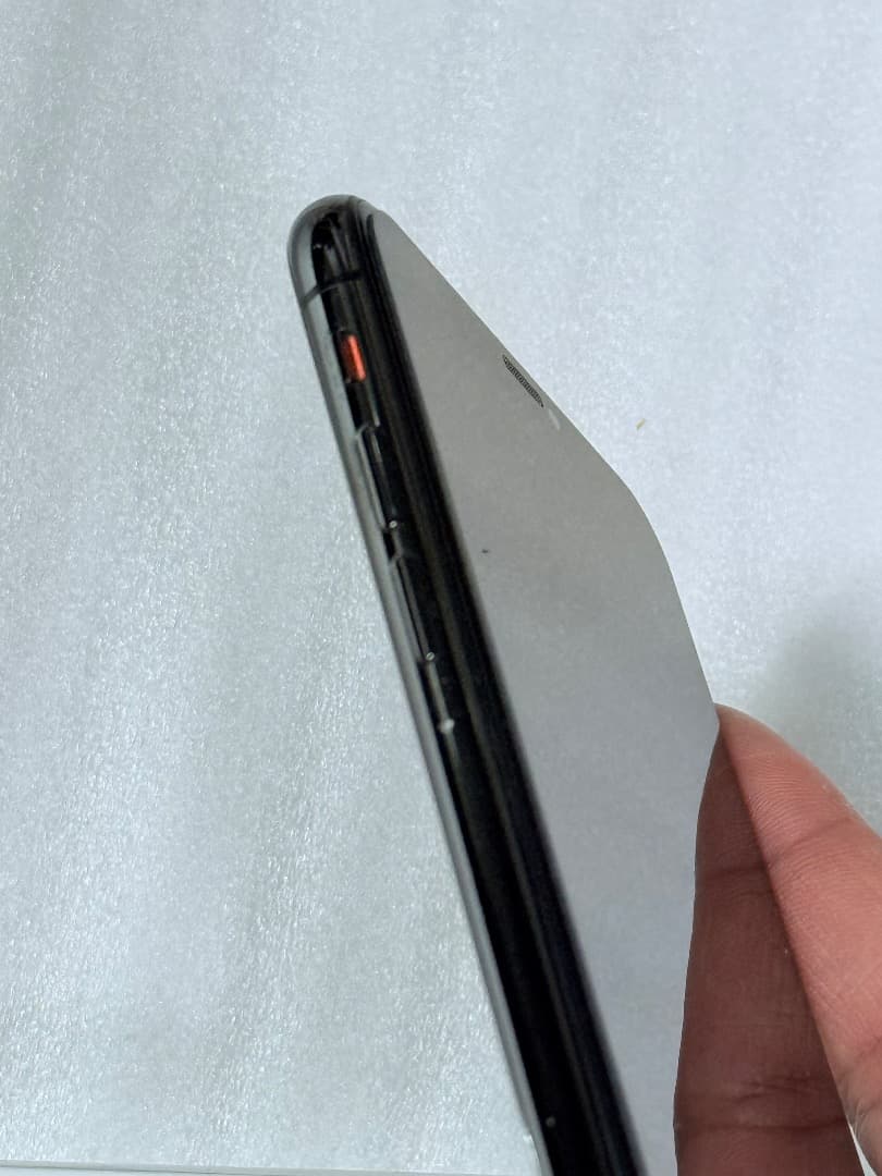 Apple iPhone スペースグレー 本体