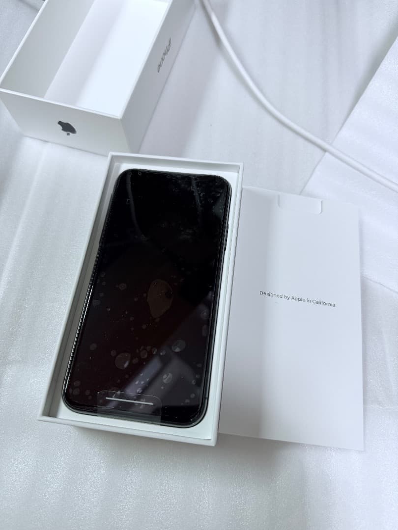 Apple iPhone スペースグレー 本体