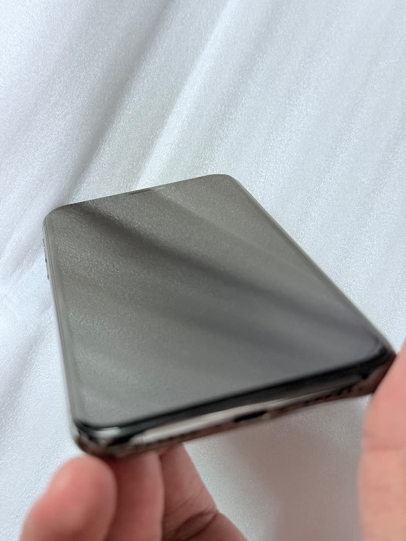 Apple iPhone スペースグレー 本体