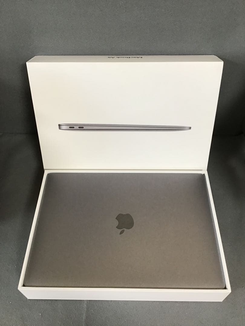 MacBook Air M1 2020年　8GB 245GB