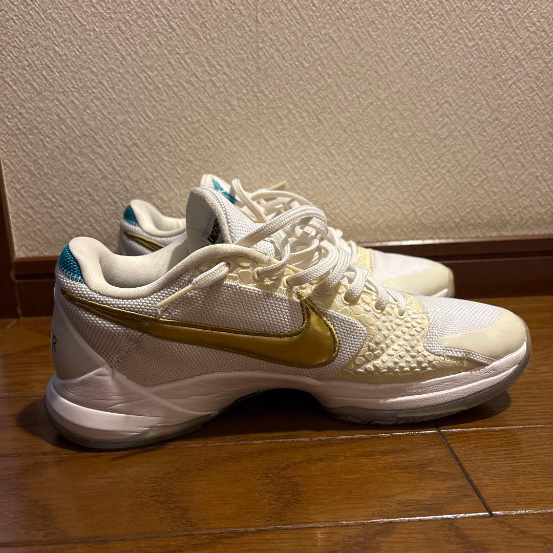 UNDEFEATED × Nike Kobe 5 Protro 白