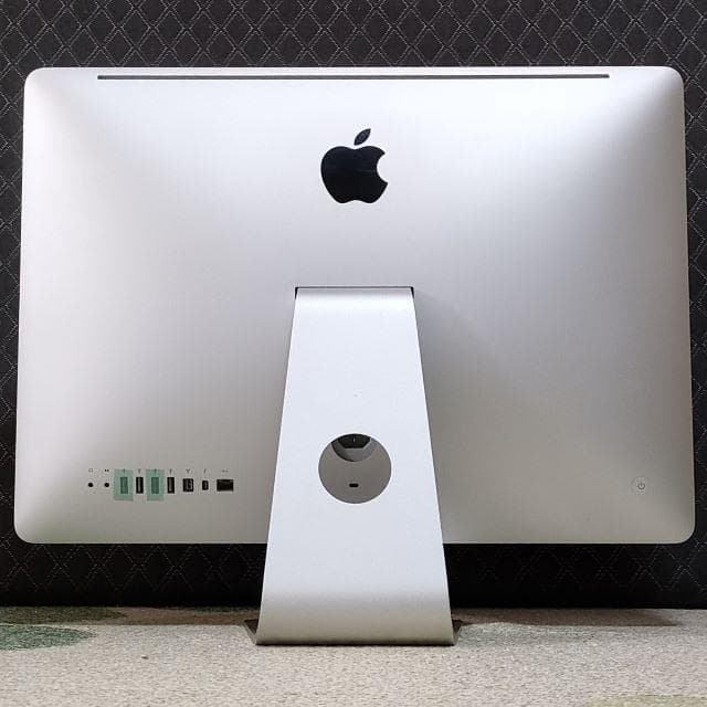 iMac 2011 i5 21.5 os2つ