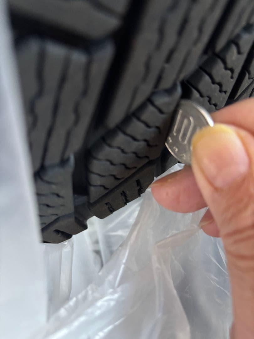 ミシュランスタッドレスタイヤ 2021年製4本　235.60.R18