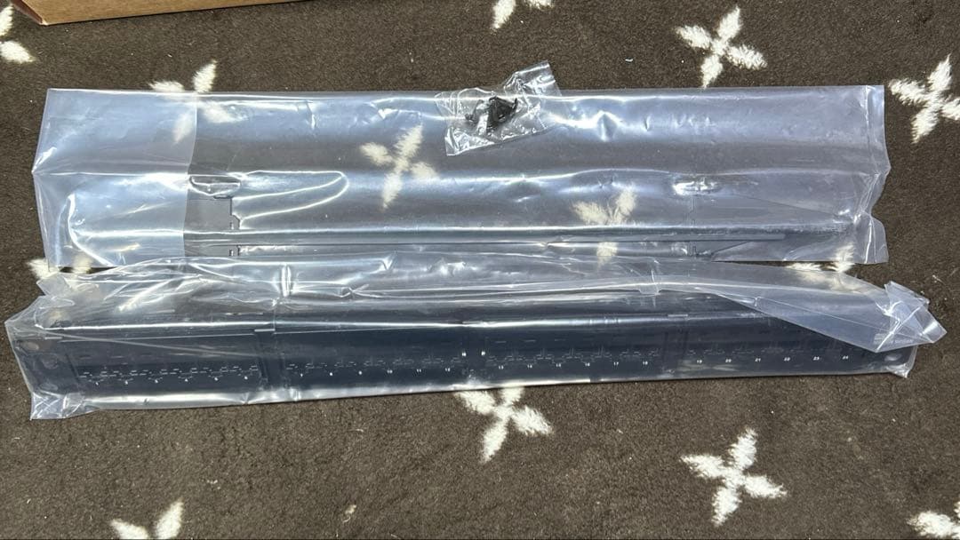 日本製線　パッチパネルキット　24ポートJJアダプタ付き　LANケーブルCAT6