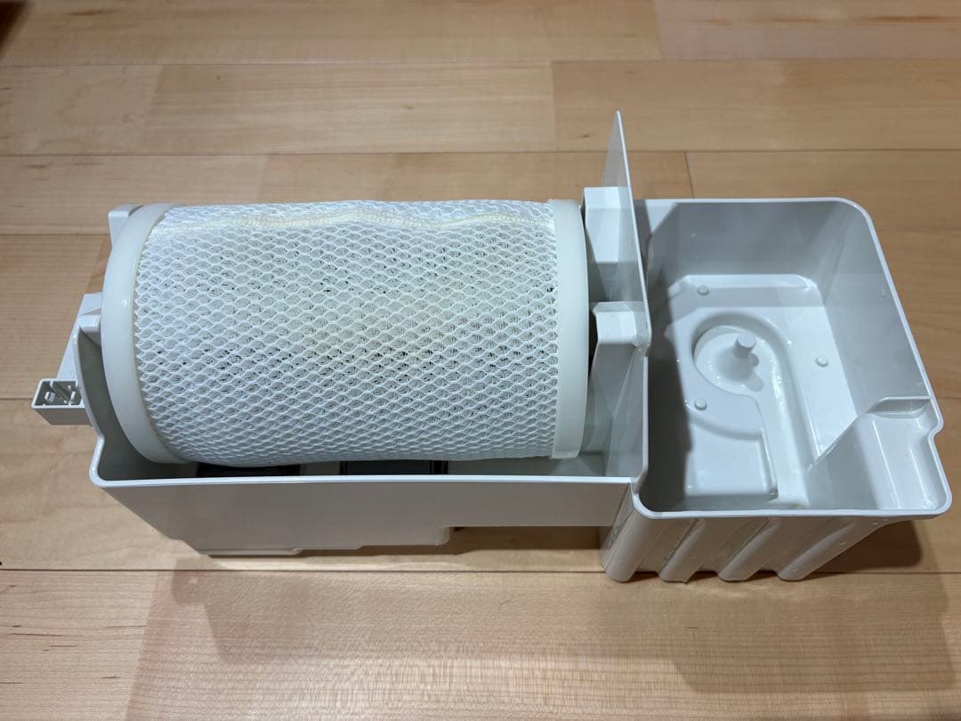 【美品】Panasonic 脱臭機 ホワイト　F-MV2100