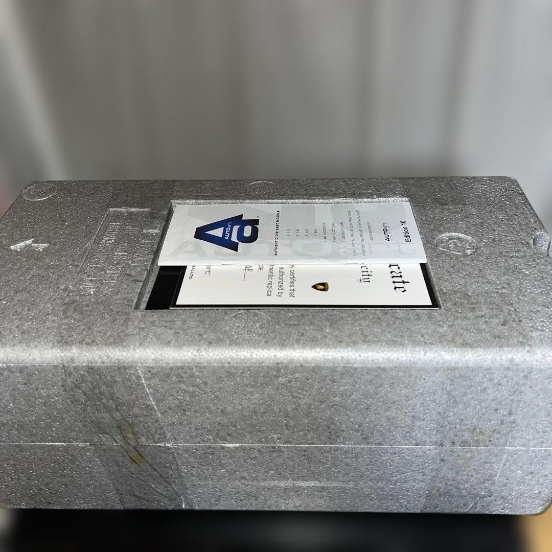 【絶版】オートアート　1/12 Lamborghini Murciélago