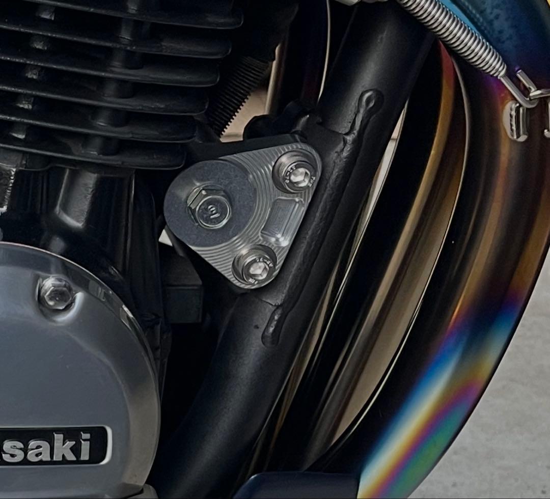 ゼファー750 強化エンジンマウント バグース