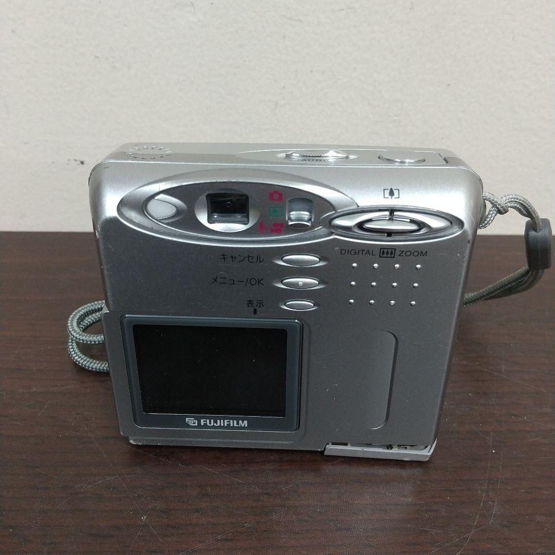MA② FUJIFILM 富士フィルム デジタルカメラ FinePix30i