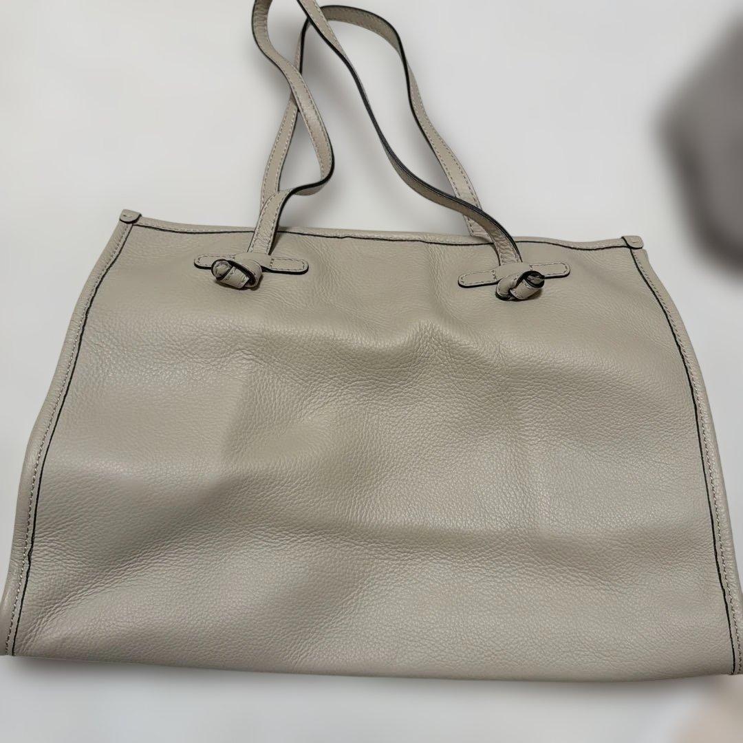 Gianni Chiarini マルチェッラM ジャンニキアリーニ　ベージュ