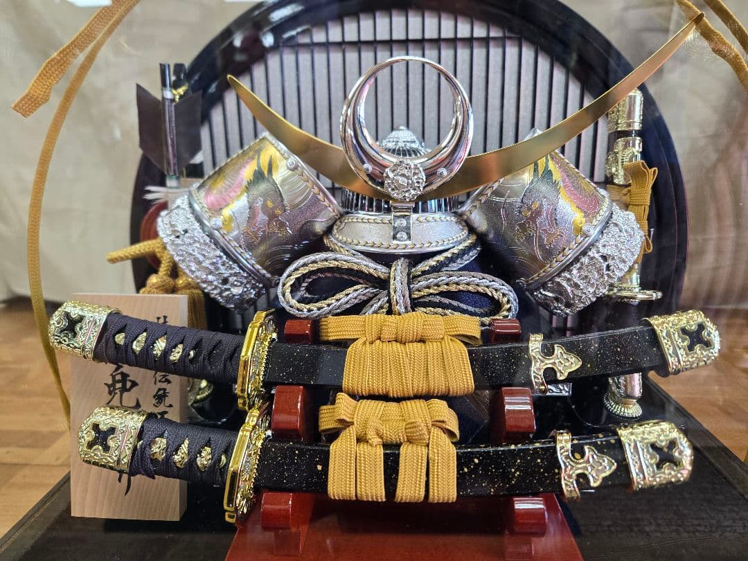 【展示品】五月人形　兜　上杉謙信　閉店セール