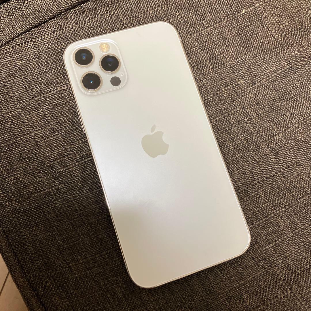 液晶傷なし iPhone 12 Pro 256GB simフリー