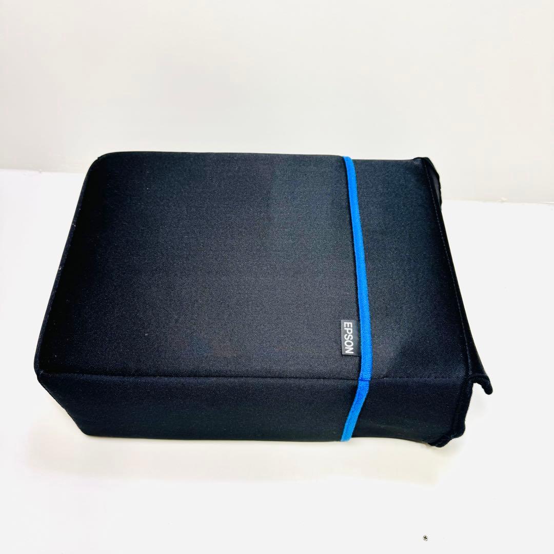 EPSON プロジェクター　dreamio スピーカー一体型ホームプロジェクター