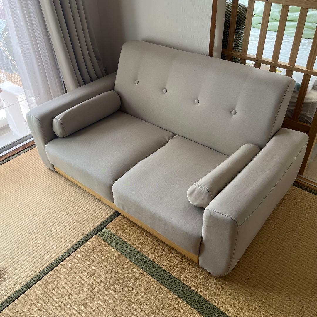 【明日処分のため最終値下げ】二人掛けソファ／コンパクトサイズ（幅130cm）