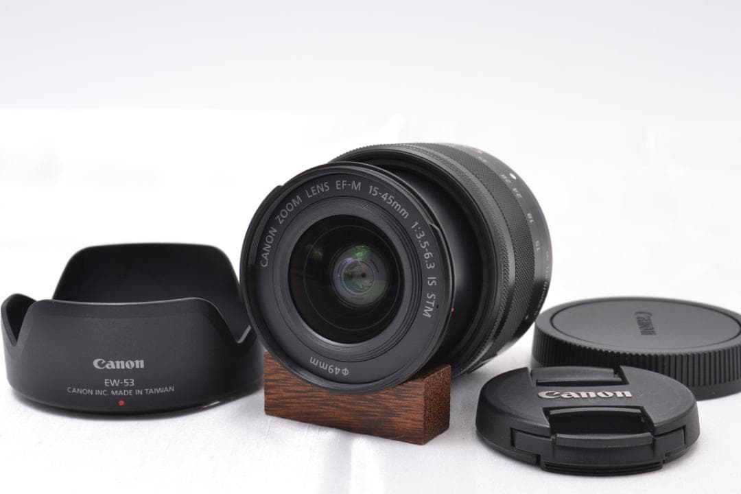 ■ 美品 ■ キャノン　Canon EOS Kiss M ホワイトレンズキット