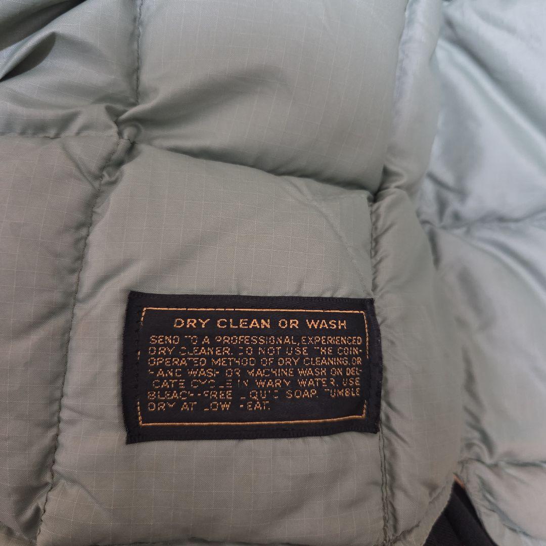 Eddie Bauer グリーン ダウンベスト　黒タグビンテージ