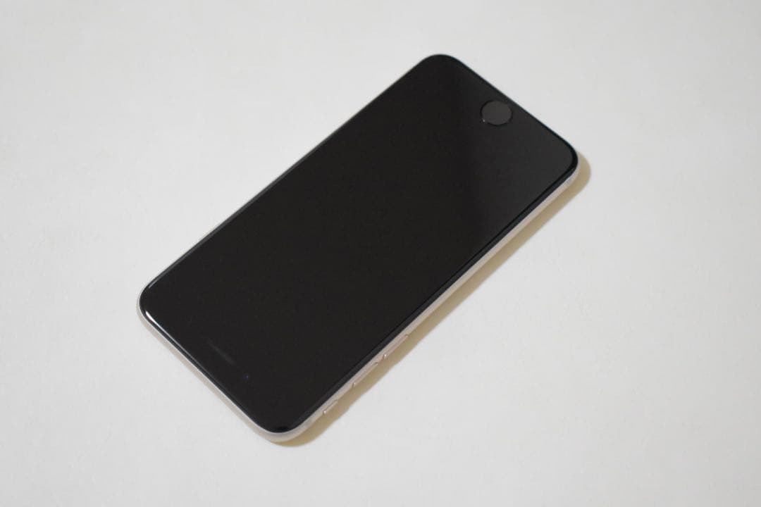 当日発送 新品 iPhone SE 3 スターライト 64gb SIMフリー