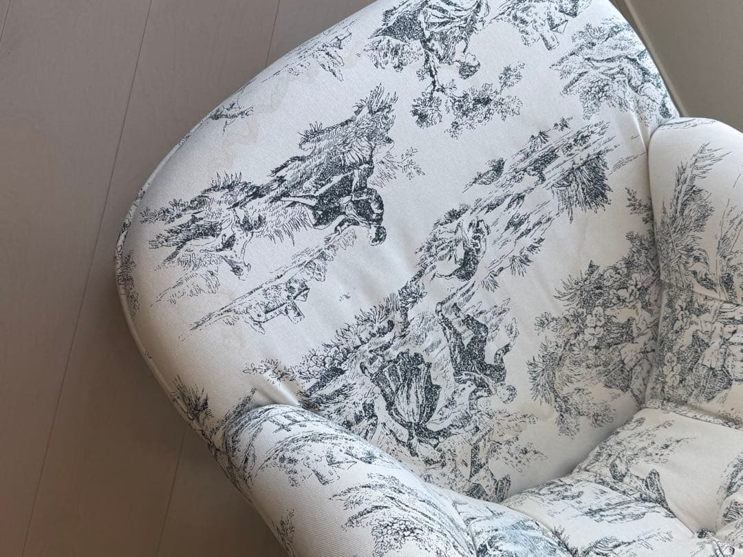 トワル・ド・ジュイ柄 1人掛けソファ