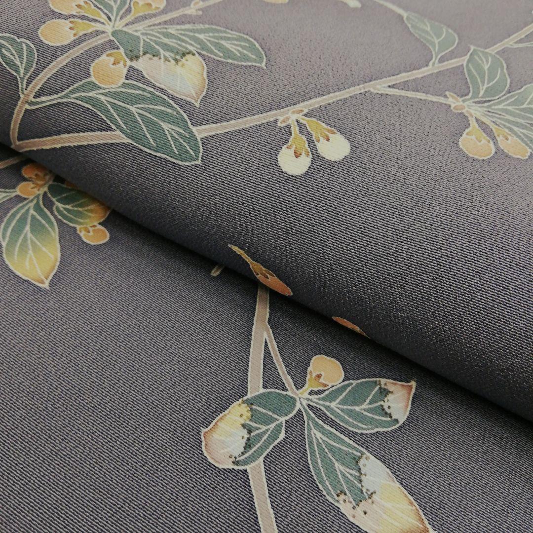 訪問着(袷)　(本加賀友禅　早春枝花(つぼみ)紋様　石田昭二 落款　紫鼠色系)