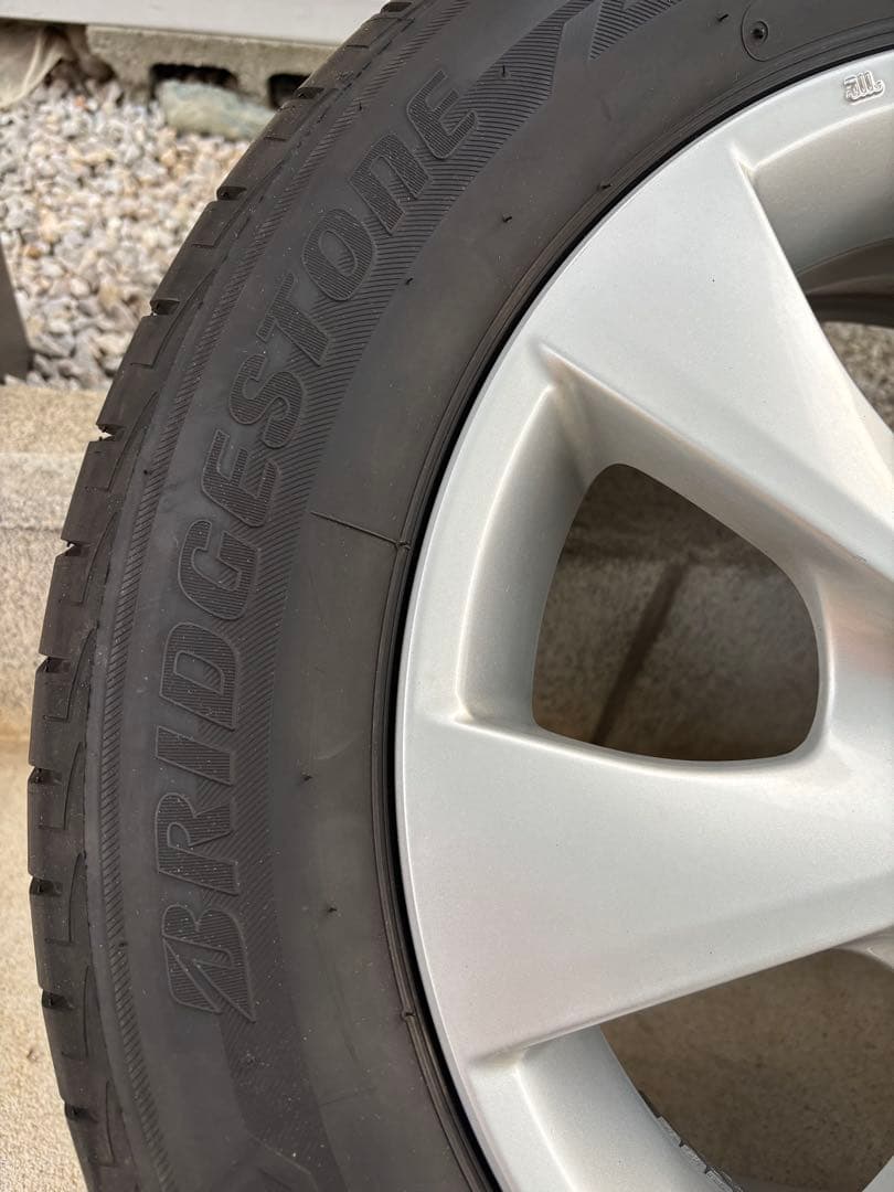 ミントグリーン