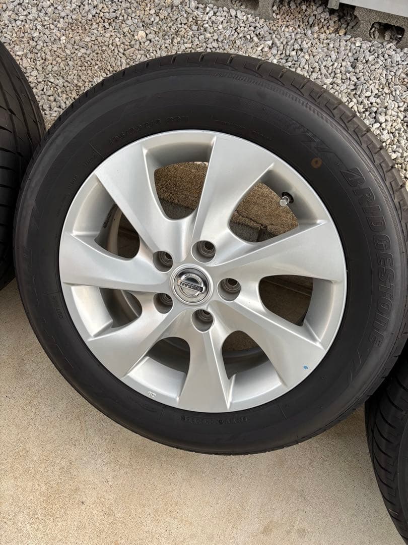 ミントグリーン