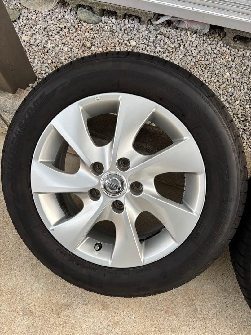 ミントグリーン