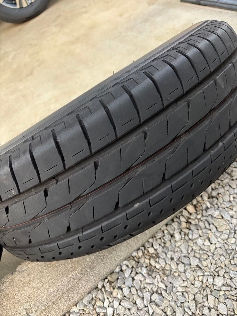 ミントグリーン