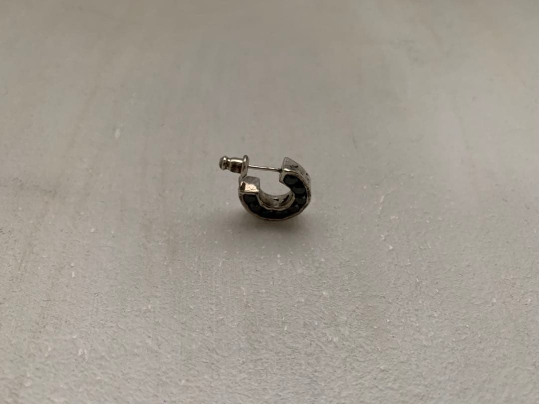 ［AKira07］『e.m.』ブラックジルコニア　フープピアス