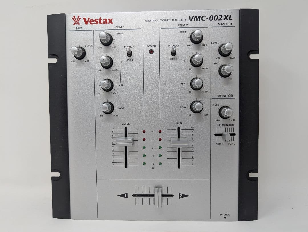 Vestax VMC-002XL DJミキサー 元箱あり リスニング使用のみ美品
