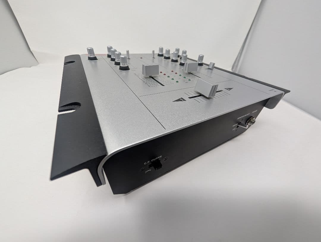 Vestax VMC-002XL DJミキサー 元箱あり リスニング使用のみ美品