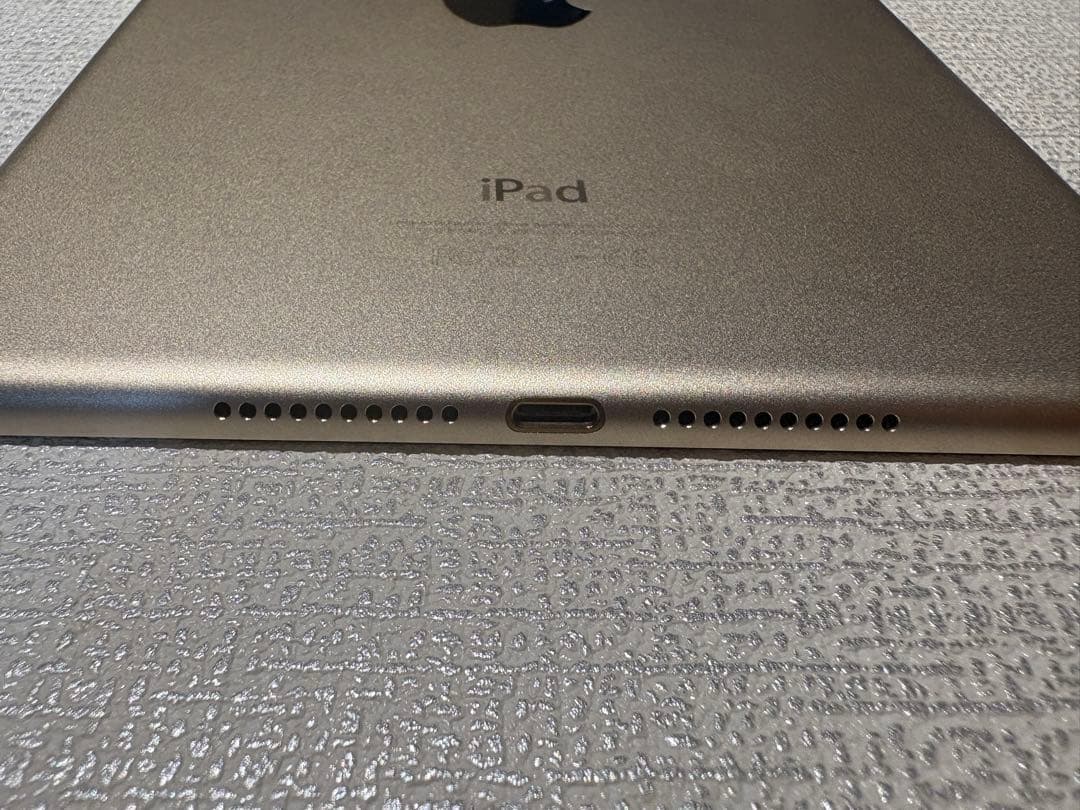 Apple iPad ゴールド 本体