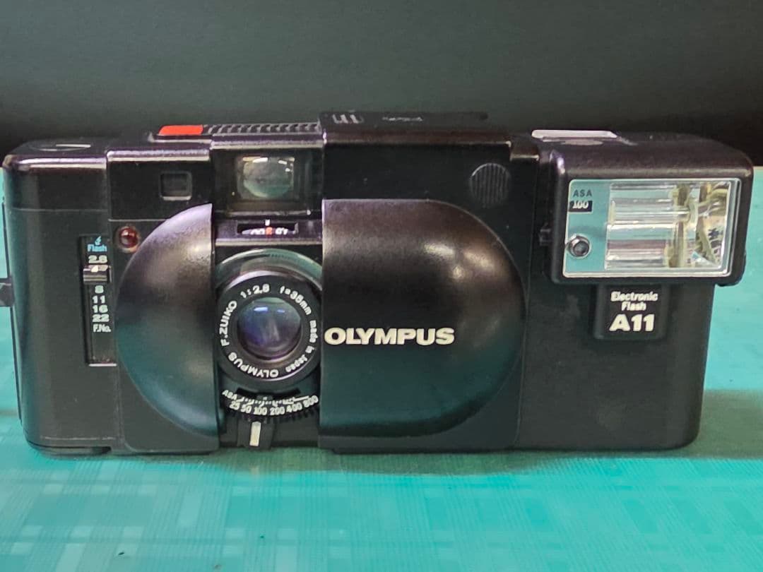 オリンパス XA + A11 レンジファインダーコンパクトカメラ