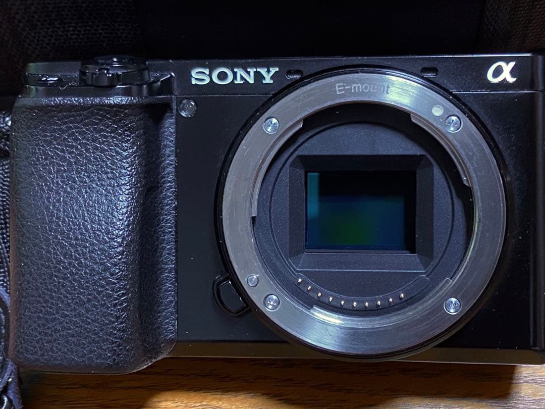 SONY α6100 ソニー　ミラーレス一眼　純正予備バッテリー付