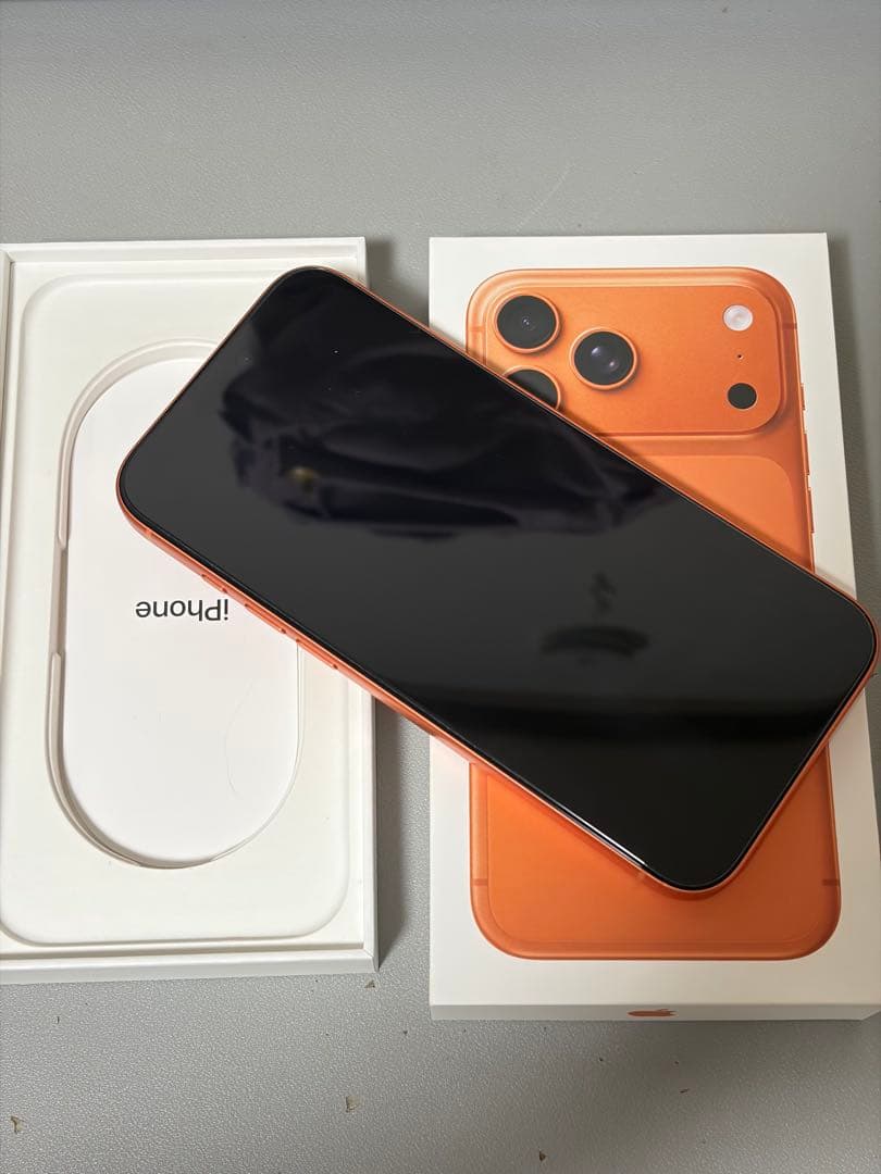 超美品 iPhone 17 Pro Max 512GB コズミックオレンジ