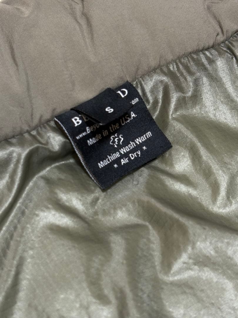 米軍実物 BEYOND社製 モンスターパーカー ecwcs Level7 pcu