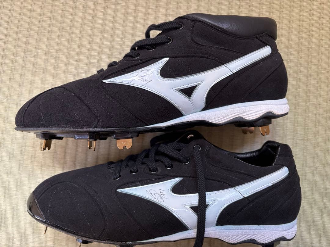 Mizuno スパイクシューズ 西武ライオンズ 栗山巧 サイン入り