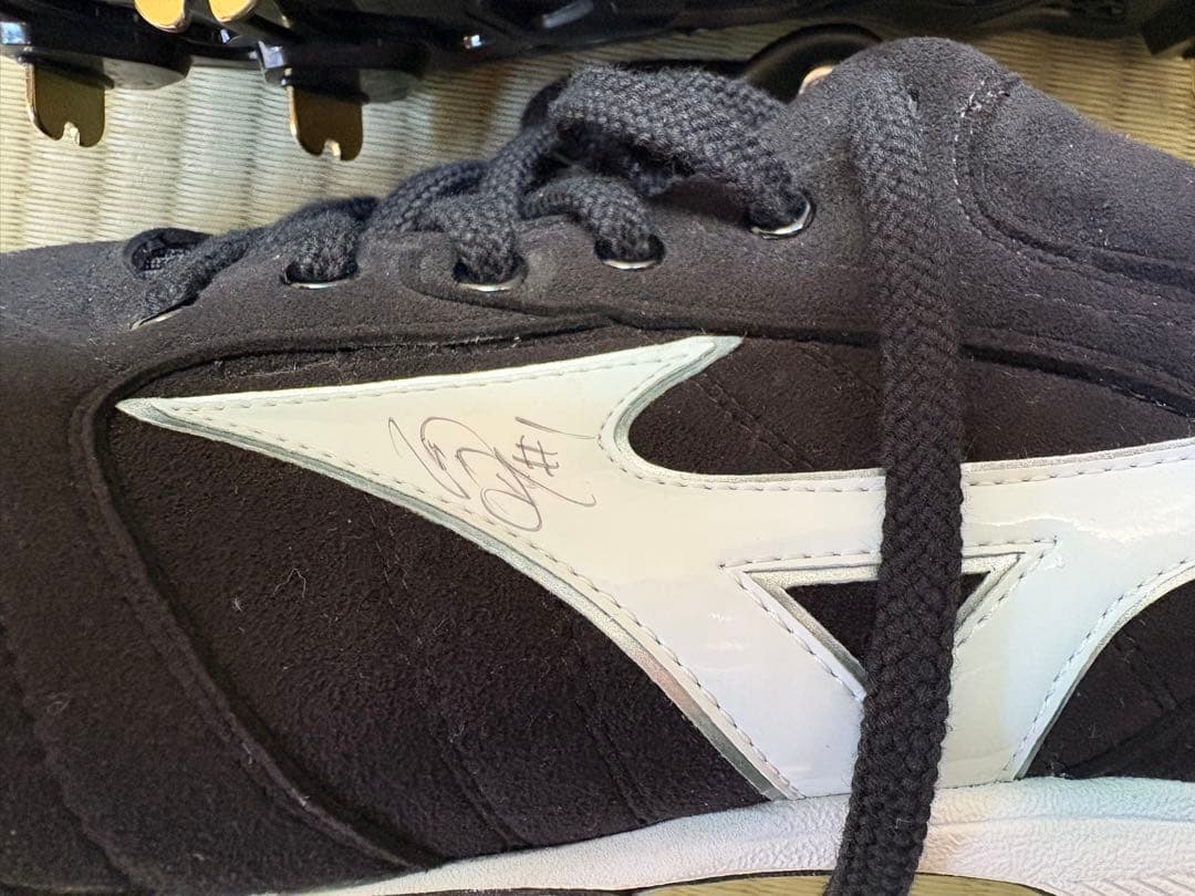 Mizuno スパイクシューズ 西武ライオンズ 栗山巧 サイン入り