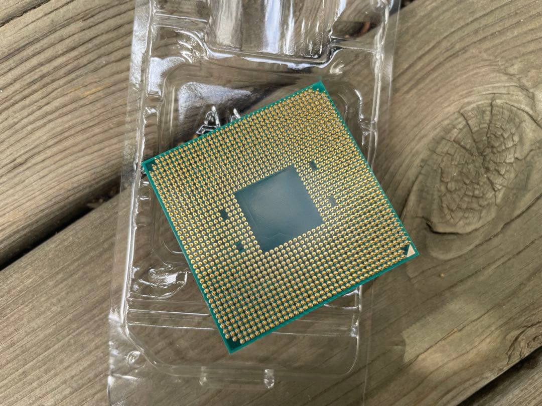 【中古】AMD Ryzen7 2700X wraith Prism cooler